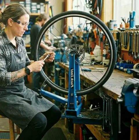 Fluss Blade – E-Bike richtig pflegen – so verlängern Sie die Lebensdauer